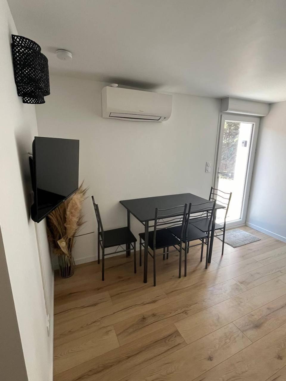 Charmant Et Confortable Appartement Narbonne Bagian luar foto